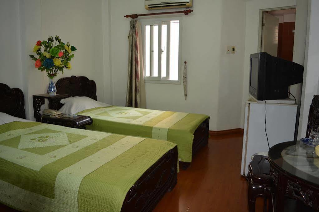 Hoang Cuong Hotel Hanói Exterior foto
